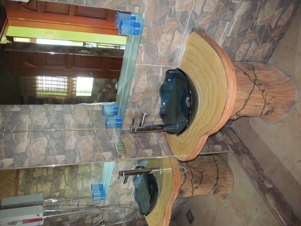 Parrot Paradise Resort Boljoon Pokoj fotografie
