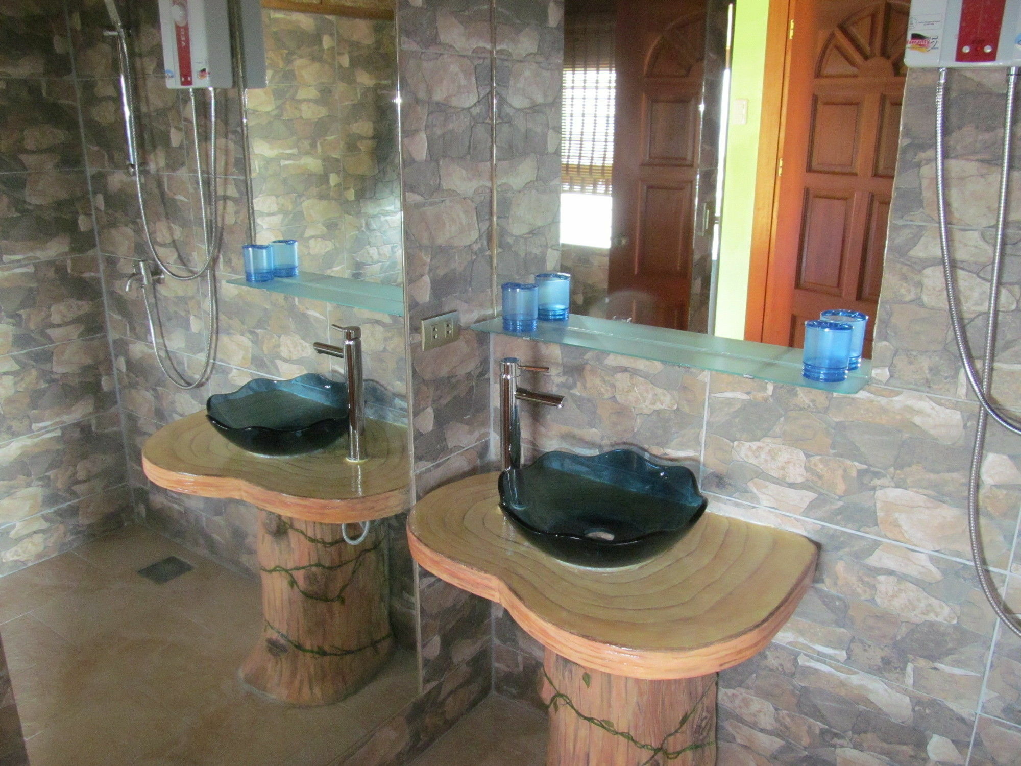 Parrot Paradise Resort Boljoon Exteriér fotografie
